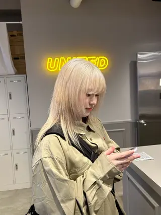 セミロング カラー 韓国/トレンド レイヤー【101】のヘアスタイル