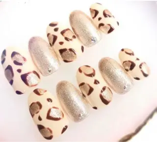 ネイル ゲン レイカのネイルデザイン