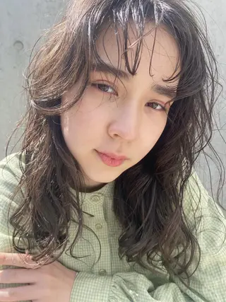 ミディアム カラー パーマ CEINE PATHのヘアスタイル