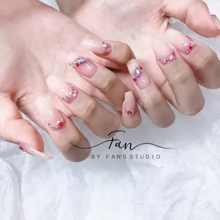 ネイル 🌻FAN'S STUDIO池袋🌻のネイルデザイン
