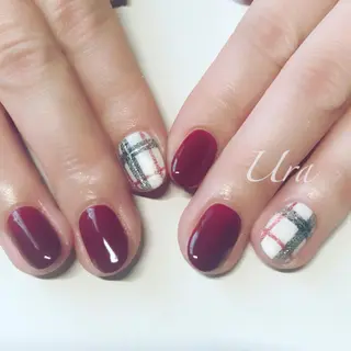 ネイル UrakoNail 《nail》のネイルデザイン