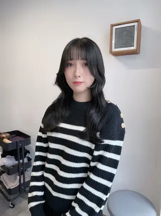 ミディアム 【韓国レイヤー特化 ハッシュカット】のヘアスタイル