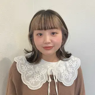 ミディアム カラー Iris.所属・Iris．カワグチ ミレイのヘアスタイル