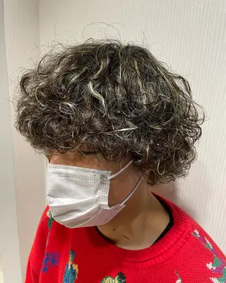 ミディアム センターパート/ ニュアンスパーマ正樹のヘアスタイル