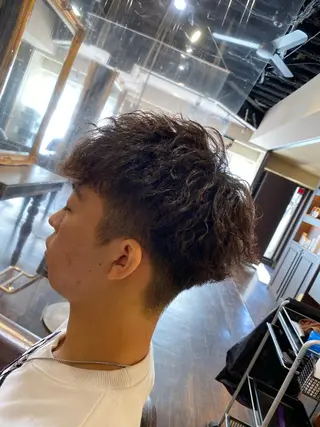 パーマ メンズ 大阪メンズヘアのプロ 高橋 直希のヘアスタイル
