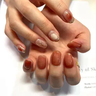 ネイル anyora nail salon所属・大人ワンホン キラキラ／Ayanoのネイルデザイン