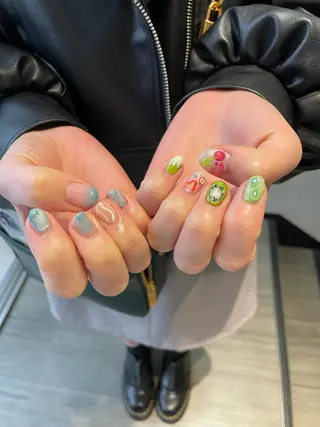 ネイル 束感まつ毛/ネイル/ LED♥KIRARAのマツエク・マツパデザイン