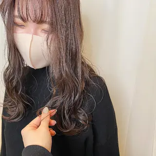 ロング CLOVE所属・下石怜子/レイヤー/ 透明感カラーのヘアスタイル