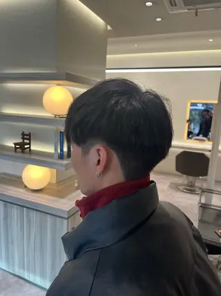 カラー メンズ 吉見 涼のヘアスタイル