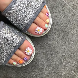 ネイル 黒葛原 めぐみのネイルデザイン