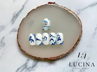 新橋 ルキナ スタッフのネイルデザイン