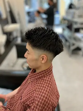 メンズ Back bone barberのヘアスタイル