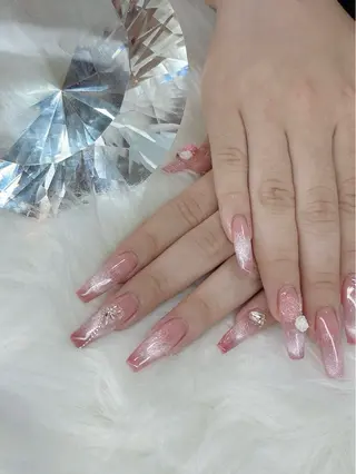 ネイル LoaChaton kaeのネイルデザイン