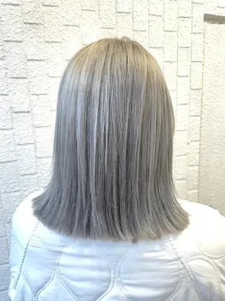 カラー 嶋村夏実🌼レイヤー 🌸白髪ぼかしのヘアスタイル