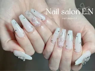 ネイル E.N🦋 長さ出し/持ち込みのネイルデザイン