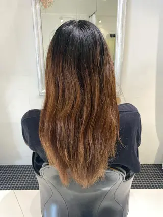 ロング カラー ducha所属・DUCHA Tomida naoのヘアスタイル