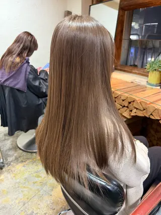 ロング カラー 須藤　優真 レイヤーボブ　ウルフのヘアスタイル