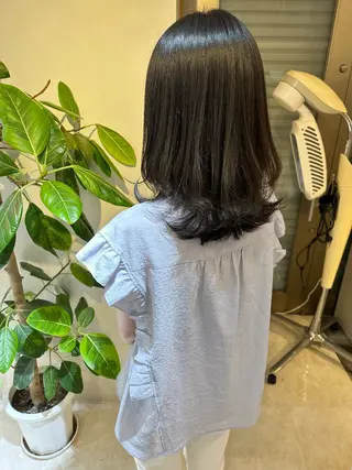 カラー Lond  Emi 艶髪モテヘアのヘアスタイル
