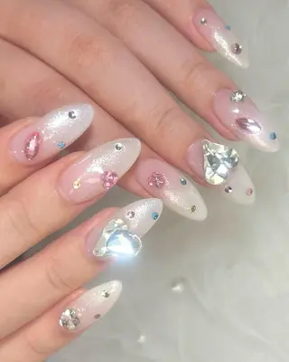 ネイル émure. / パラジェル認定のネイルデザイン