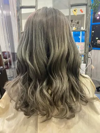 セミロング カラー ヘアアレンジ new.本川越店所属・くせ毛多毛特化 高橋　淳のヘアスタイル