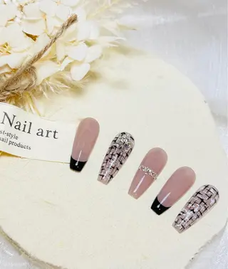 ネイル Nikoネイルサロン中野店所属・merci リカのネイルデザイン