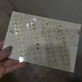 atelier moi所属・atelier moiのネイルデザイン