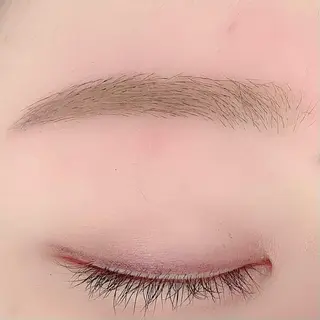 アイブロウ BellFlower Aki（眉・まつげ）のマツエク・マツパデザイン