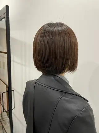 ショート ニシザカ マナのヘアスタイル