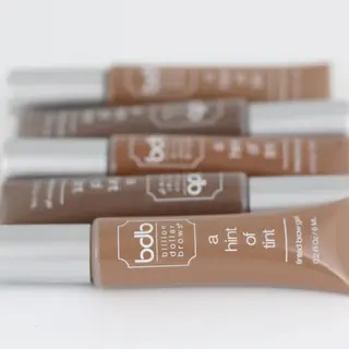 マツエク・マツパ BLUE EYES Yusukeの眉毛・アイブロウイメージ