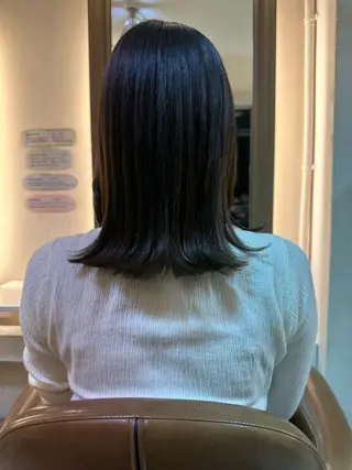 ミディアム タツキ／レイヤー／ パーマ／艶カラーのヘアスタイル