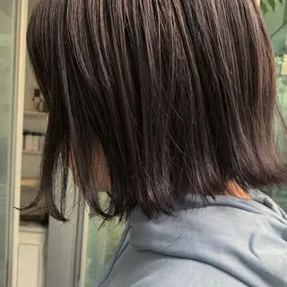 ミディアム カラー fio マナミのヘアスタイル