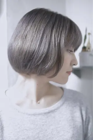 ショート カラー パーマ ヘアアレンジ 推し活専用 【派手髪】飯野ゆかりのヘアスタイル