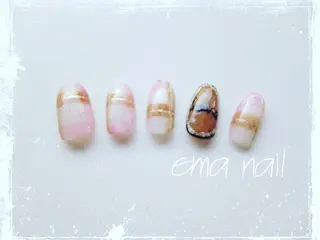 ネイル Roger 舞のネイルデザイン