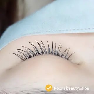 マツエク・マツパ Room beautysalon所属・Room   〔 YUI 〕のマツエク・マツパデザイン