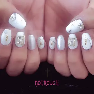 ネイル NOIROUGE所属・NOI ROUGEのネイルデザイン