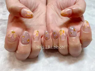 ネイル ネイルリボン 伊藤のネイルデザイン