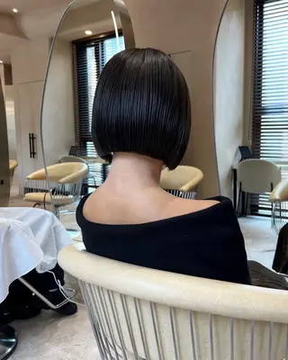 ショート カラー 渋谷/レイヤーボブ・ 透明感カラーしょうごのヘアスタイル