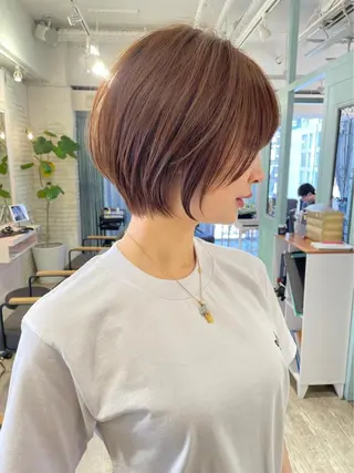 ショート カラー ロンドネートゥル所属・Londnaitre MAHOのヘアスタイル