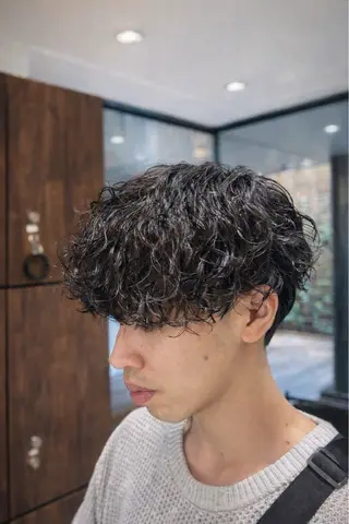 ショート パーマ メンズ メンズパーマ 岩成健志郎のヘアスタイル