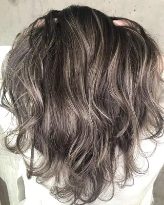 ロング カラー パーマ ヘアアレンジ メンズ キッズ ネイル マツエク・マツパ 韓国風×透明感カラー 髪質改善オタベシンヤのヘアスタイル