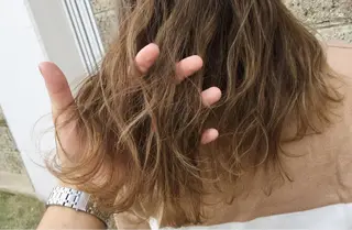 ロング 🌈髪質改善カラーの 🌈坂本侑樹のヘアスタイル