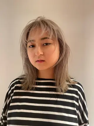 ミディアム カラー 🤍透明感カラー/ レイヤー/SUのヘアスタイル