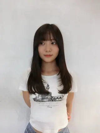 ロング レイヤーカットモデル irohaのヘアスタイル