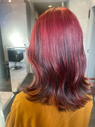 ミディアム カラー 前田 桃花のヘアスタイル