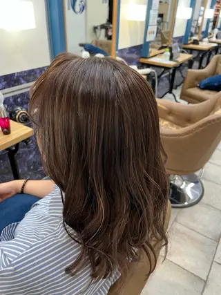 セミロング カラー/アイリスト 麻優のヘアスタイル