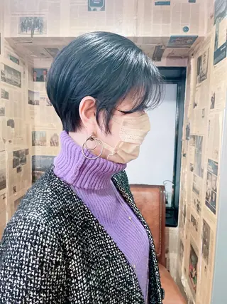 ショート カラー パーマ ヘアアレンジ ネイル マツエク・マツパ アイブロウ Chic シックのヘアスタイル