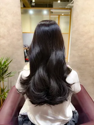ロング 髪質改善専門店waTatori〜私のトリートメント〜所属・新宿🫧髪質改善🫧 艶カラー🫧個室のヘアスタイル