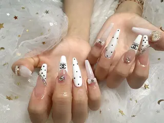 ネイル ENsalon AKIRAのネイルデザイン