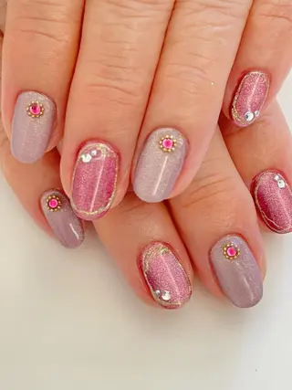 ネイル ママリンド　志村坂上店所属・しみ えんのネイルデザイン