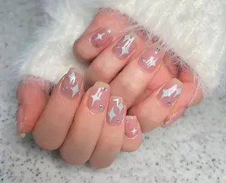 ネイル Queens ゲンのネイルデザイン